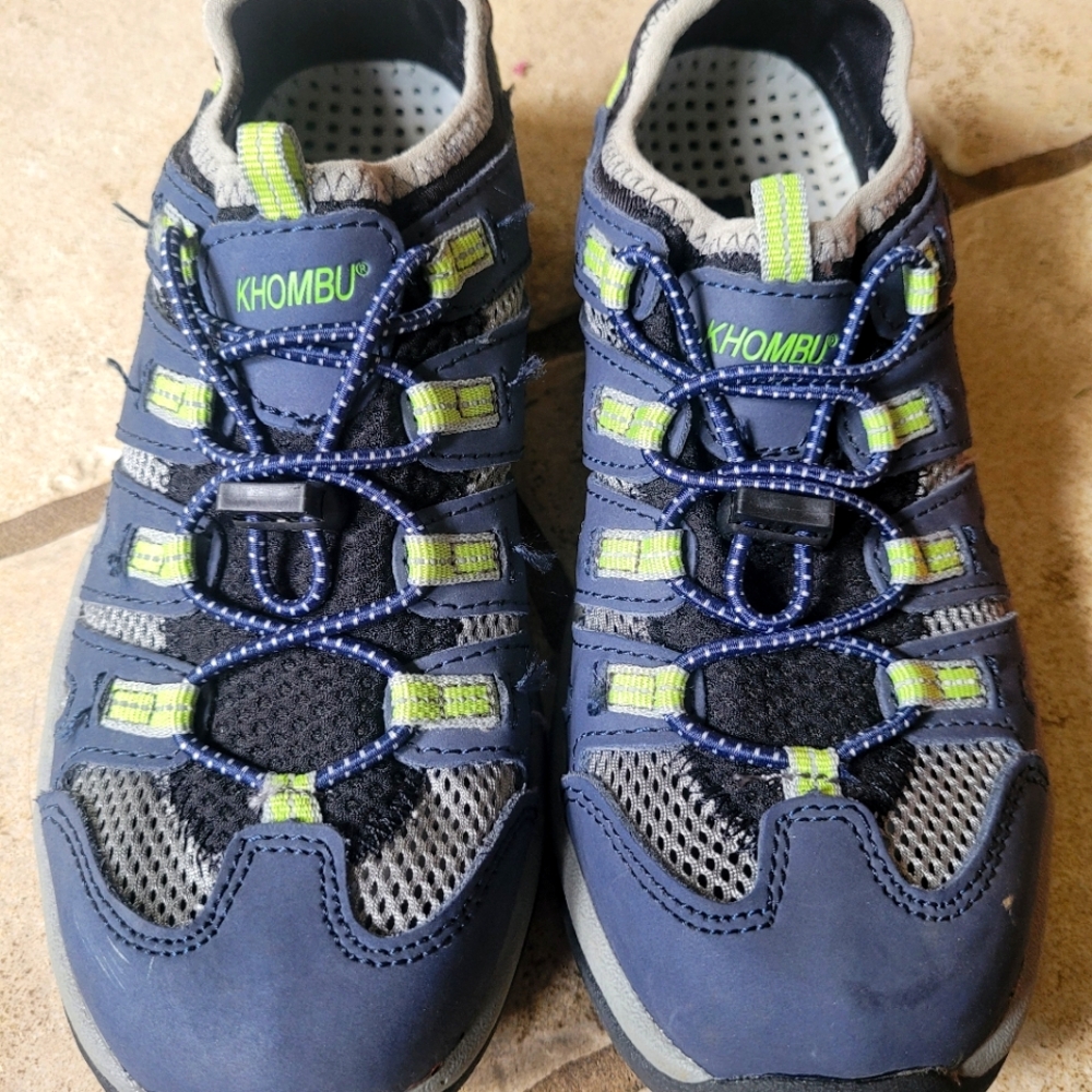Boys Khombu trail shoes size 3